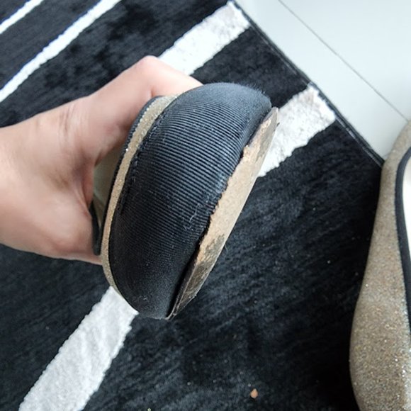 CHANEL Womens Chanel Authentic Glitter Gold CC Shoes Size 37 C - Picture 11 of 11